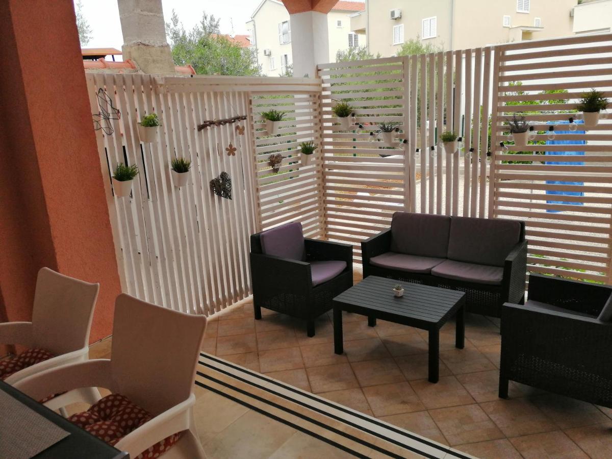 Apartman Mira Zaboric Esterno foto