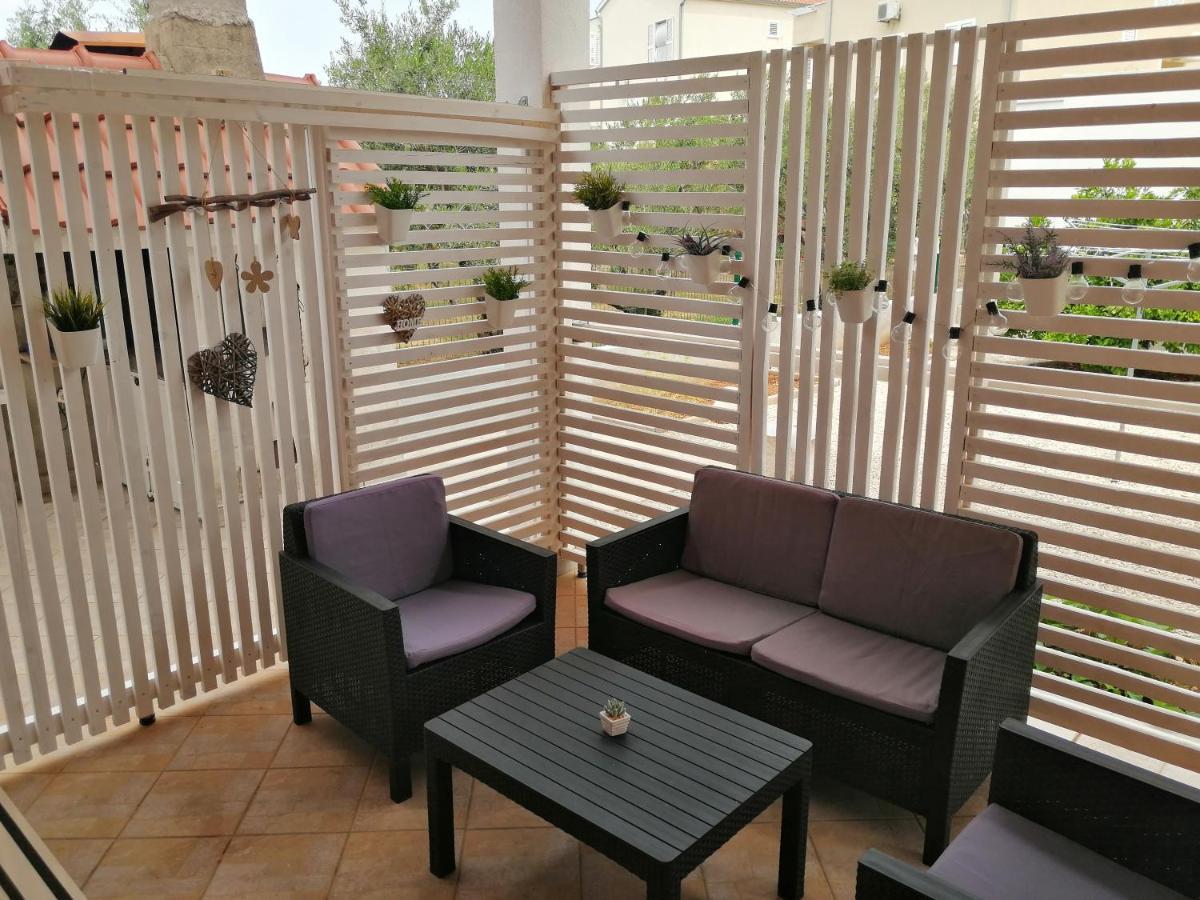 Apartman Mira Zaboric Esterno foto