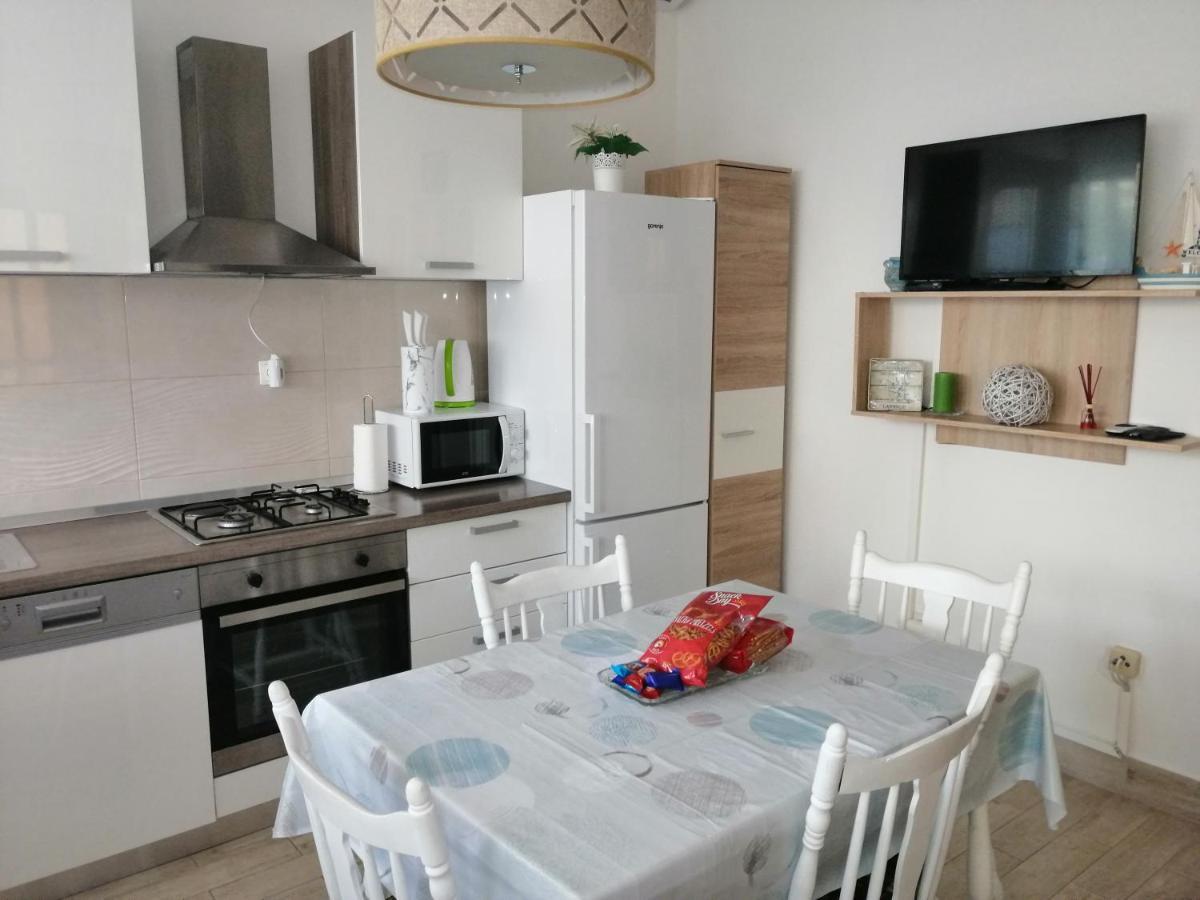 Apartman Mira Zaboric Esterno foto